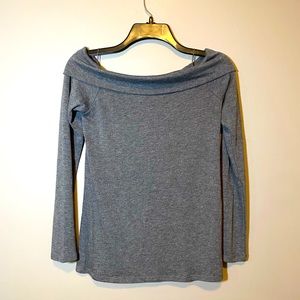 Gap off the shoulder sweater size XS